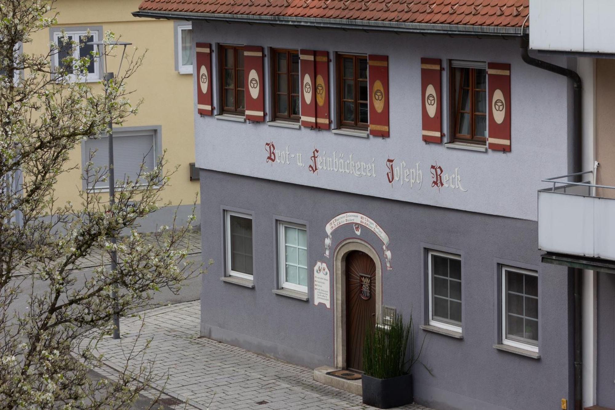 Storchennest - Schoenes, Ruhiges Apartment Mit Sonnenterrasse Tettnang Exterior photo